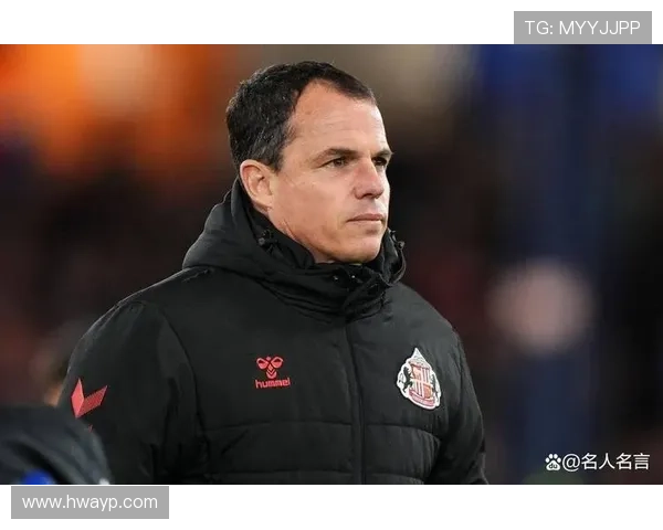 曼联发布对阵桑德兰海报多古独自亮相迎战升班马